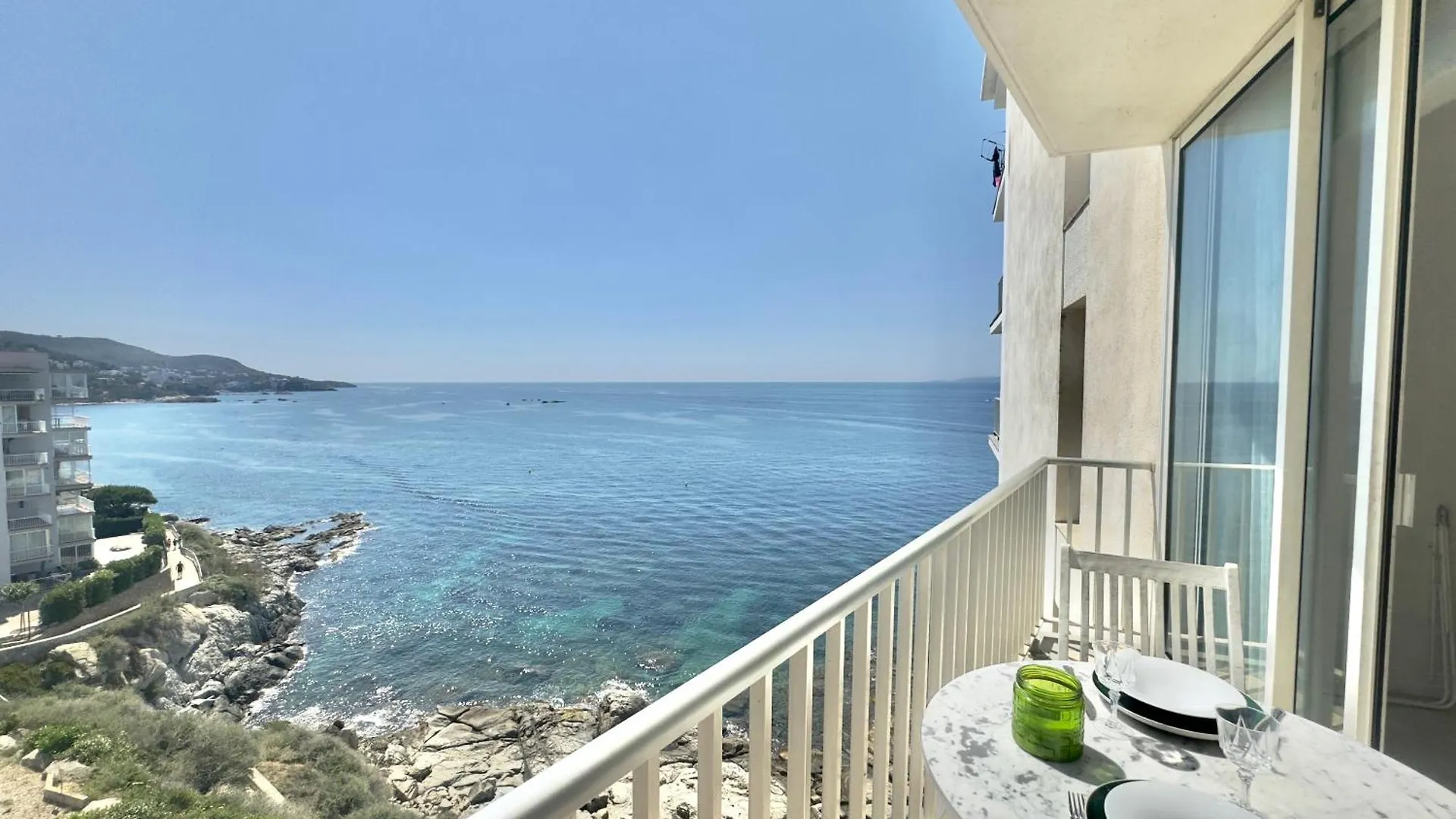 Delfin 7D Apartment Roses